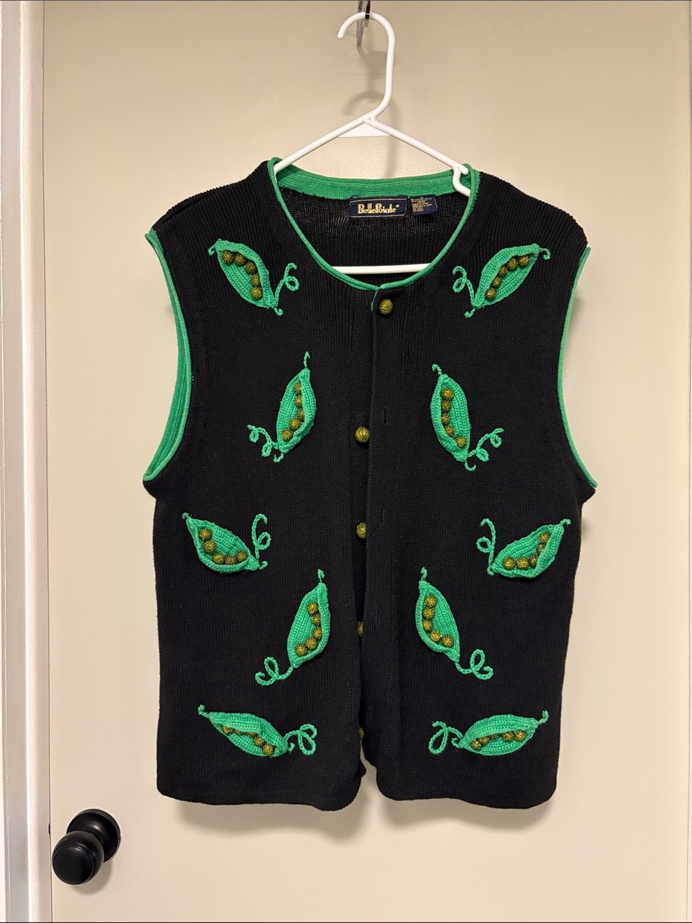 BellePointe sweater vest. Size L